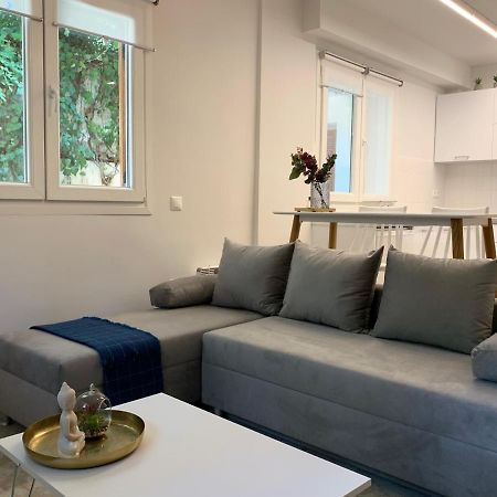 Renovated Apartment In Kifissia Center Near Metro G25 Athens Ngoại thất bức ảnh